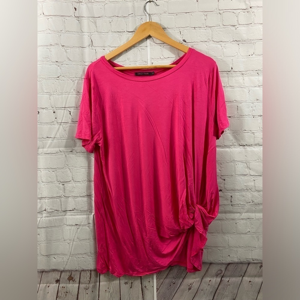 Crazy Train Womens Size Medium Pink Lets Get Knotty Tunic Top